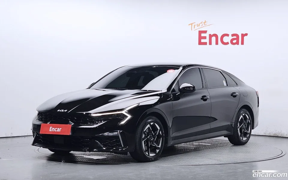 Kia K5 2.0 2024 — photo 1, buy with delivery to Moscow