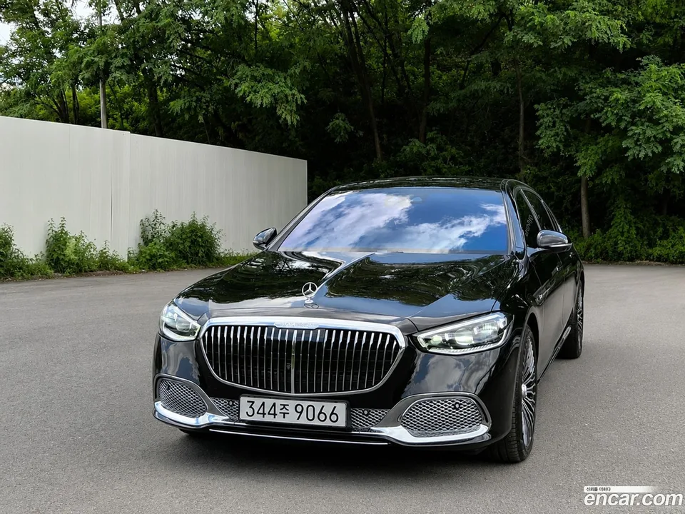 Mercedes-Benz S-Class S680 4MATIC 2024 — thumbnail 4