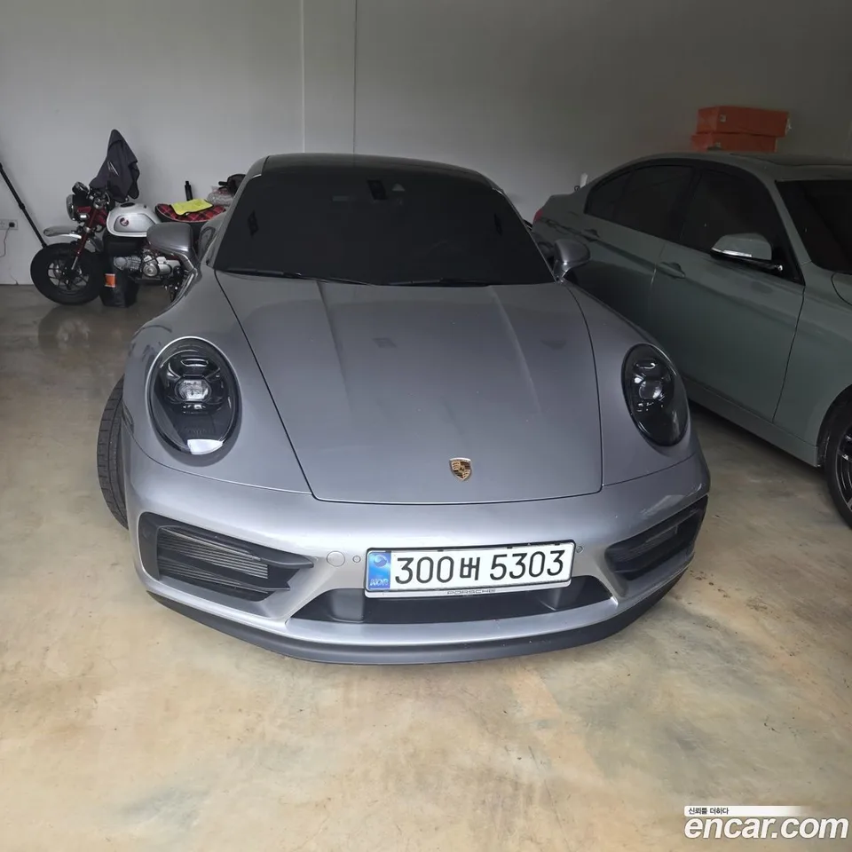 Porsche 911 (992) 4 GTS 2024 — photo 1, buy with delivery to Moscow
