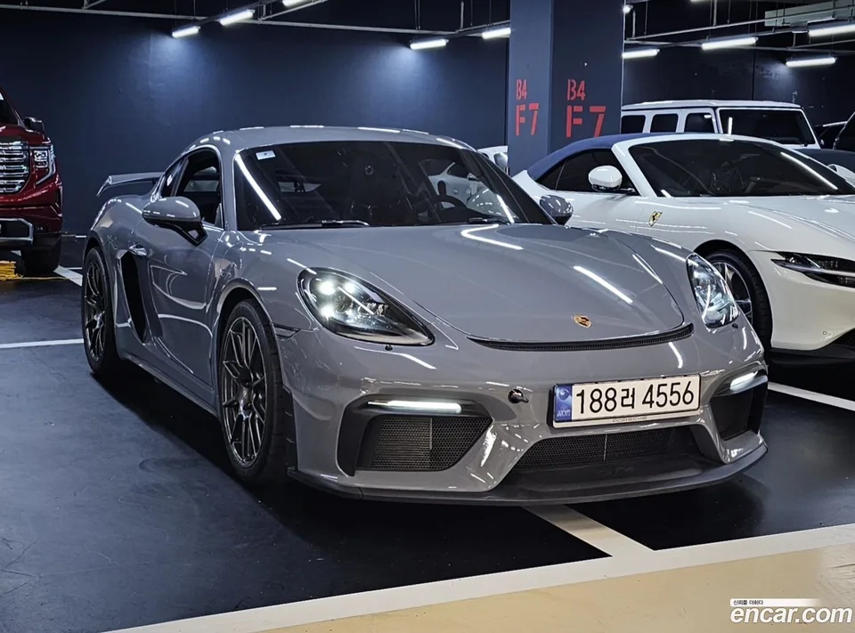 Porsche 718 Cayman 2022