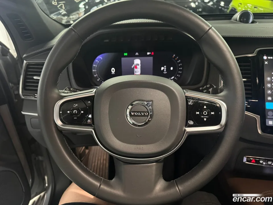 Volvo XC90 B6 2023 — thumbnail 2
