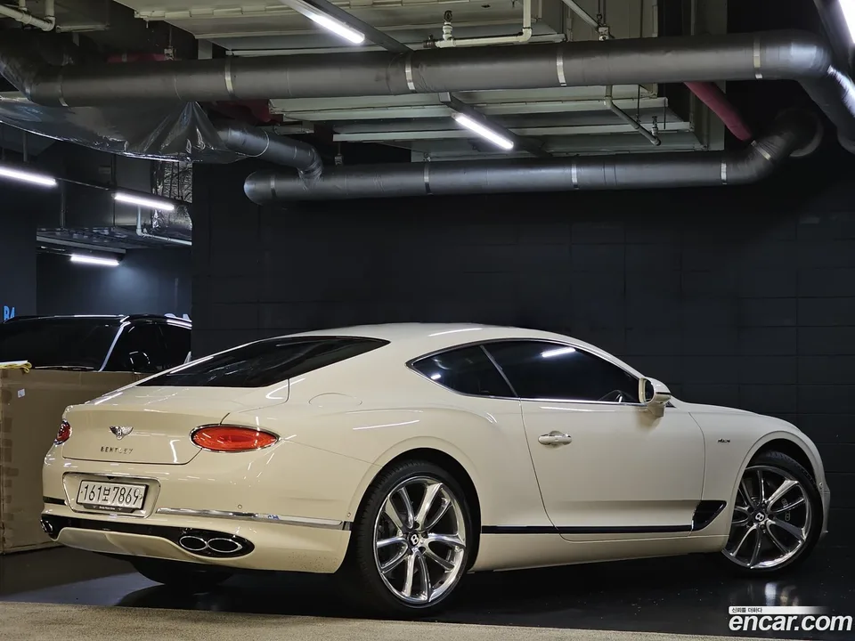 Bentley Continental GT 4.0 GT 2023 — thumbnail 2