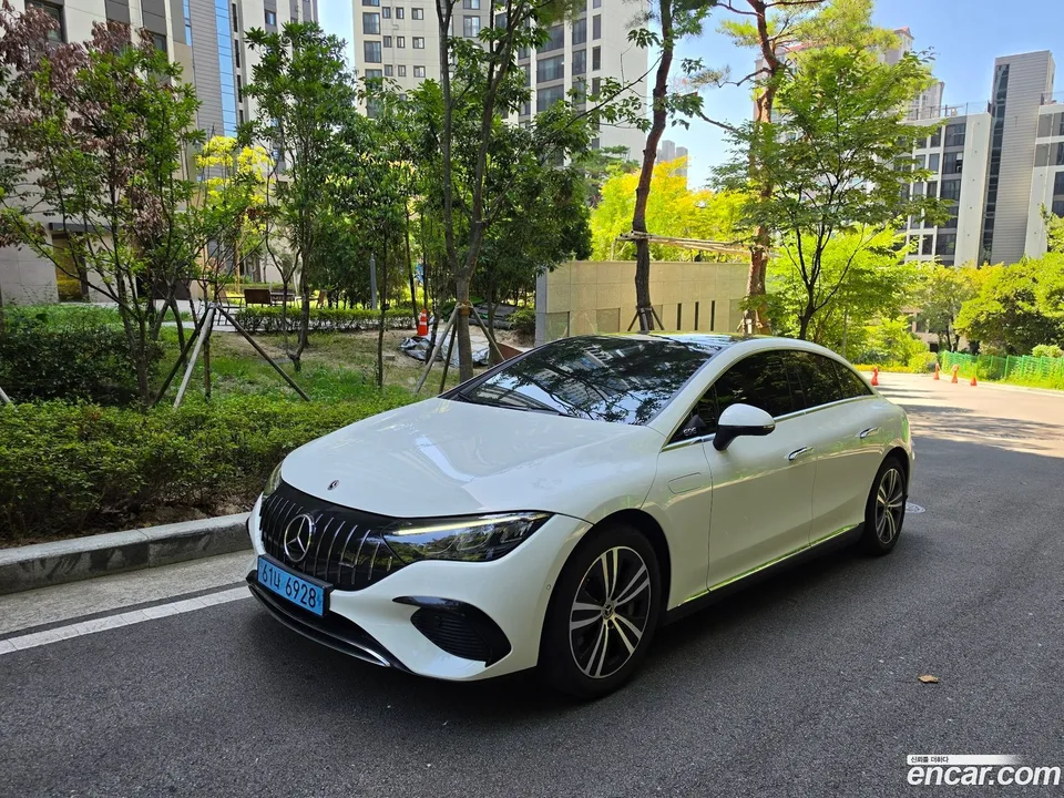 Mercedes-Benz EQE EQE300 2023 — photo 1, buy with delivery to Moscow