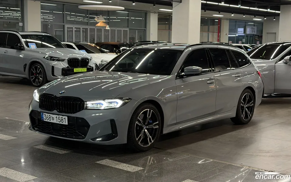 BMW 3 Series 320i M 2025 — photo 1, buy with delivery to Moscow