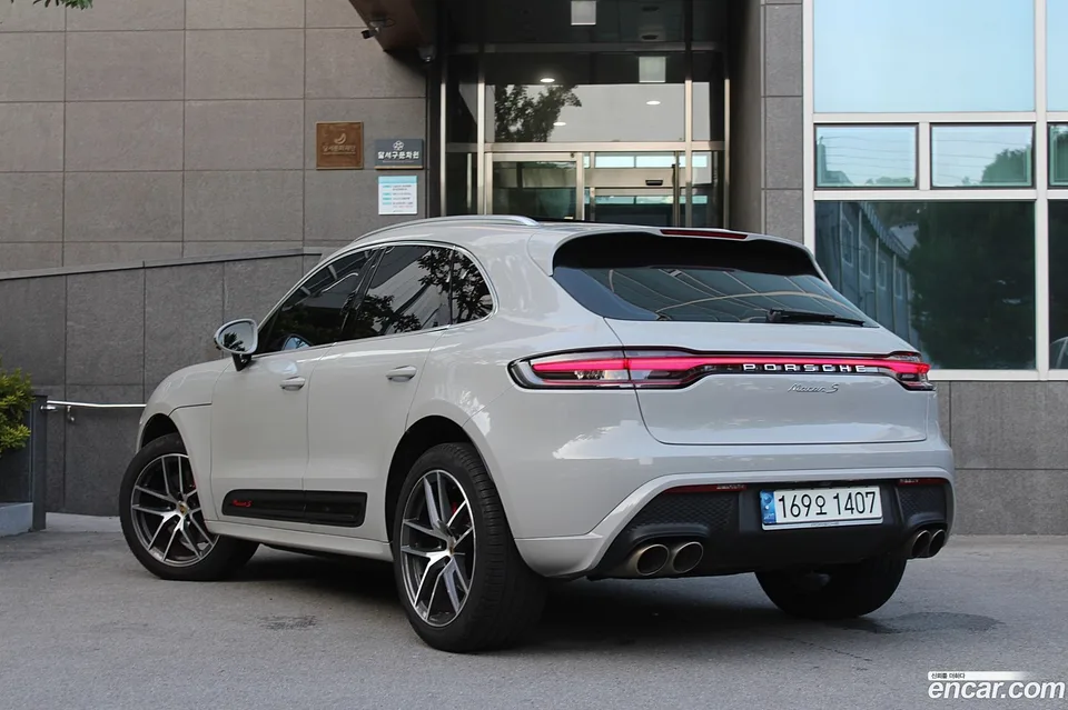 Porsche Macan 2.9 S 2022 — thumbnail 2