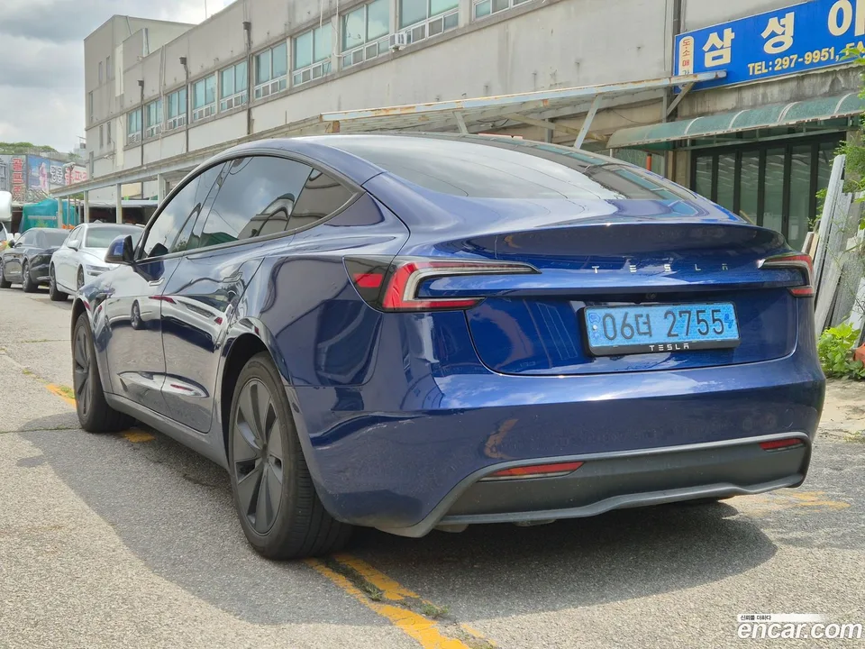 Tesla Model 3 RWD 2024 — thumbnail 3