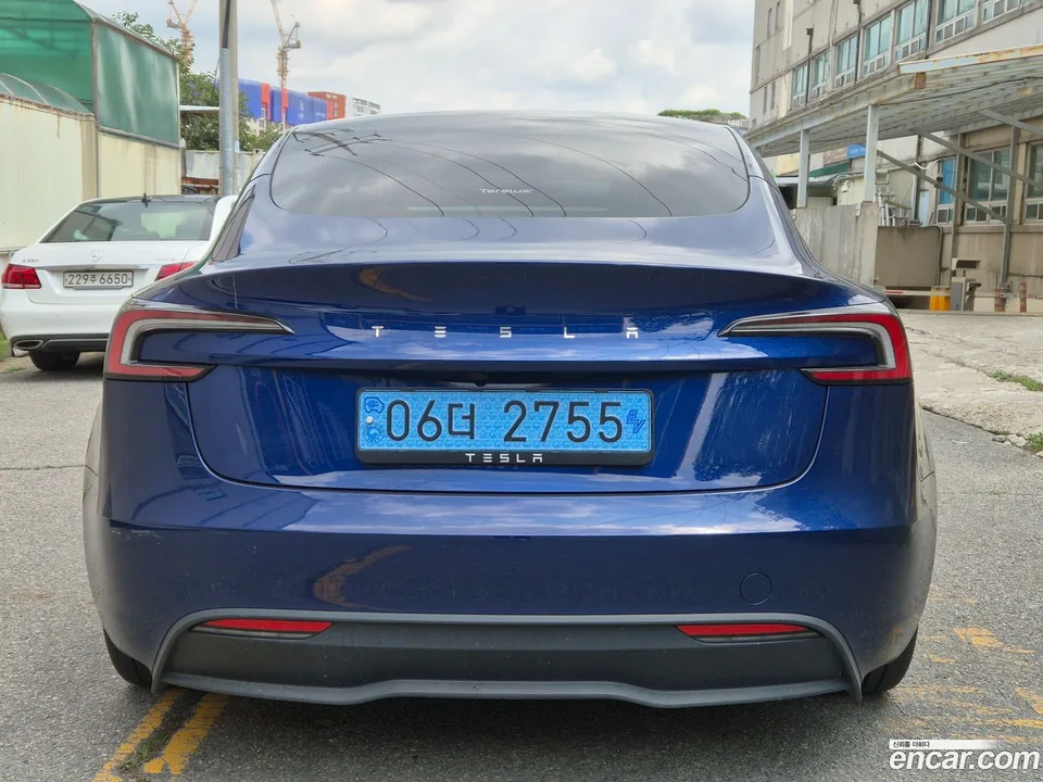 Tesla Model 3 RWD 2024 — thumbnail 4