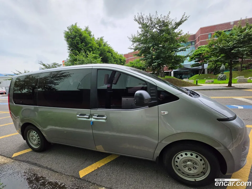 Hyundai Staria 11 2022 — thumbnail 3
