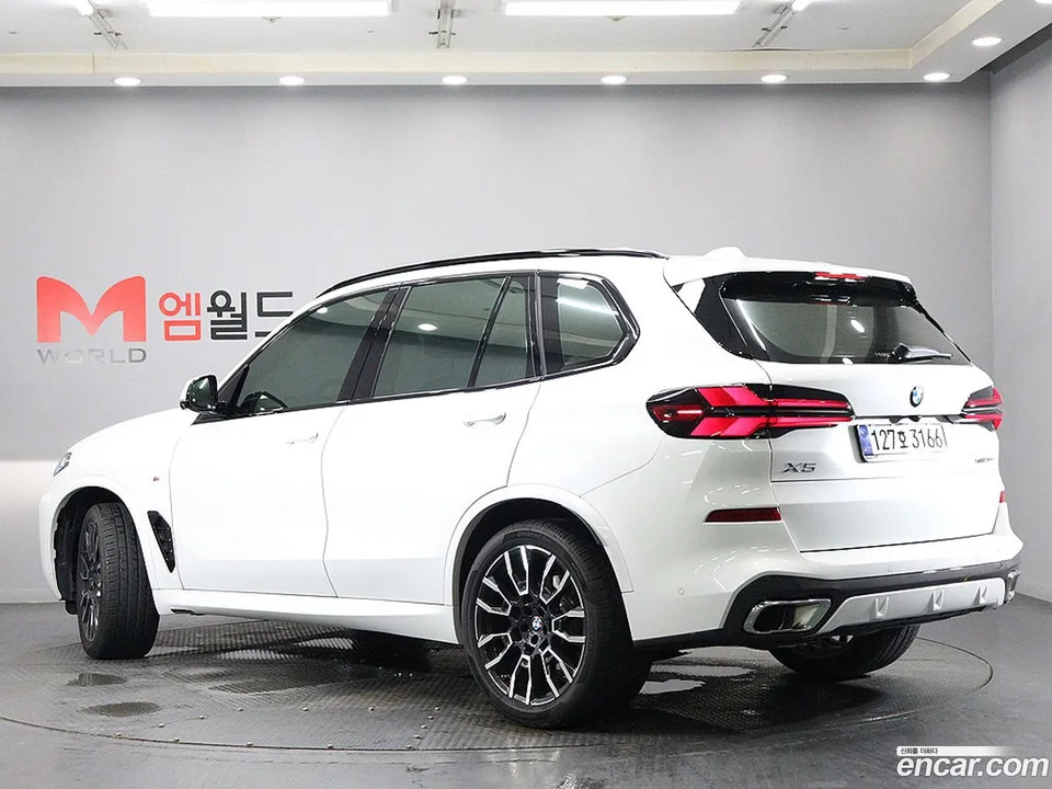 BMW X5 xDrive 30d M 2026 — thumbnail 3