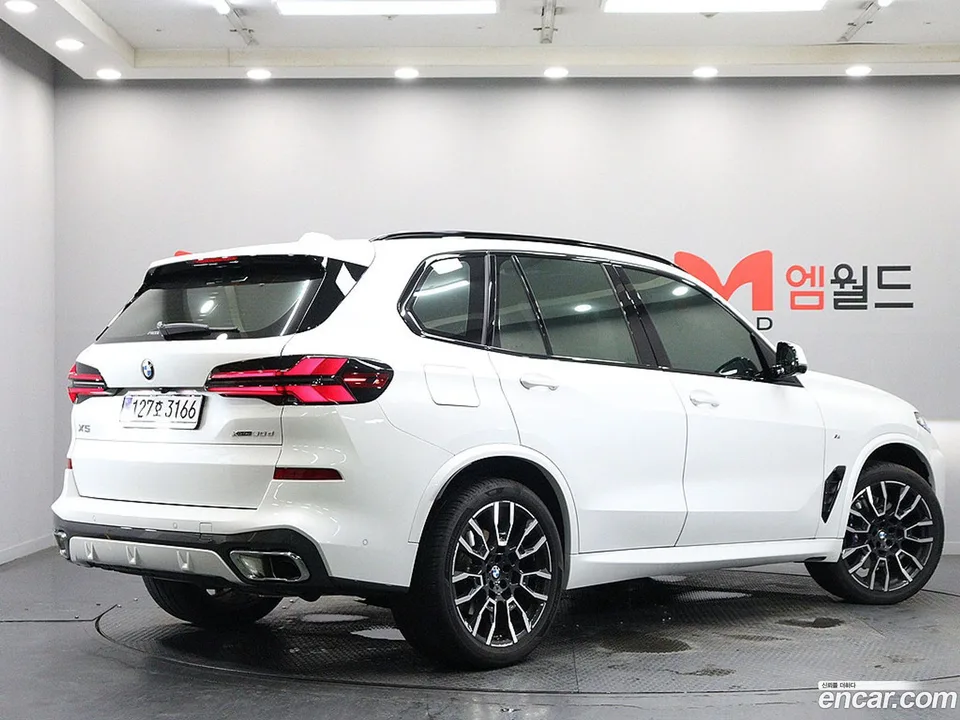 BMW X5 xDrive 30d M 2026 — thumbnail 4