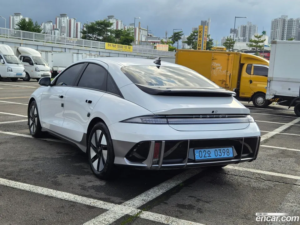 Hyundai Ioniq 6 2023 — миниатюра 4