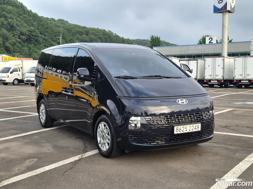 Hyundai Staria L3.5 3 2024 — thumbnail 3