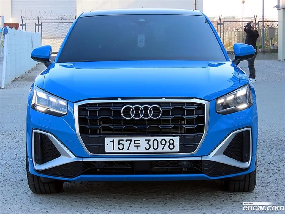 Audi Q2 35 TDI 2023 — thumbnail 3