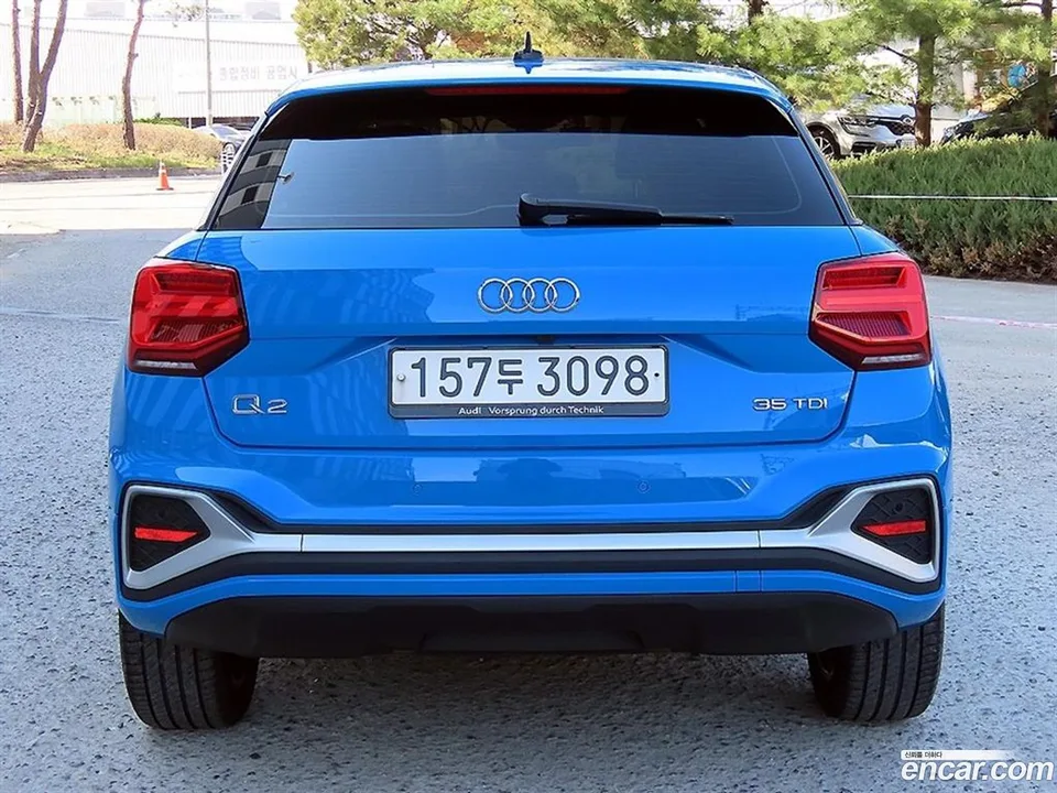 Audi Q2 35 TDI 2023 — thumbnail 4