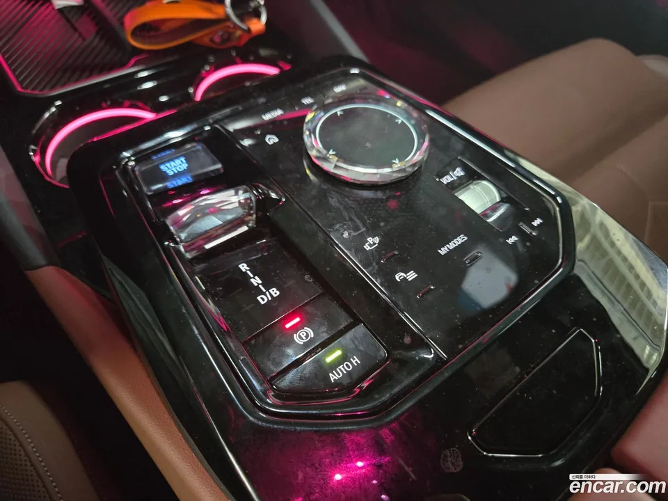 BMW i5 eDrive 40 M 2023 — thumbnail 2