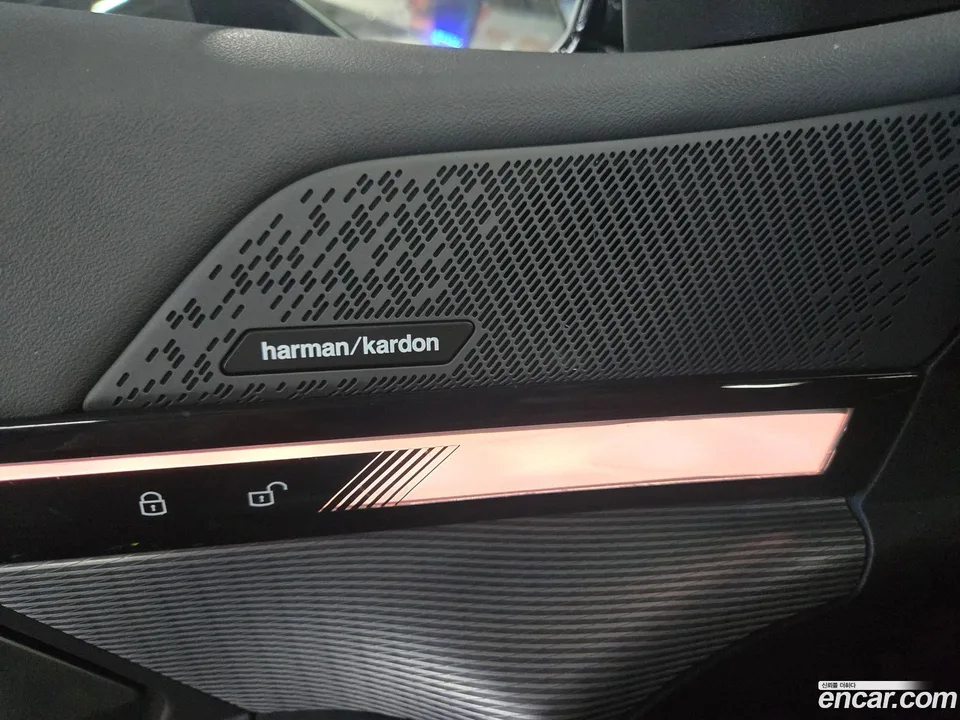 BMW i5 eDrive 40 M 2023 — thumbnail 3