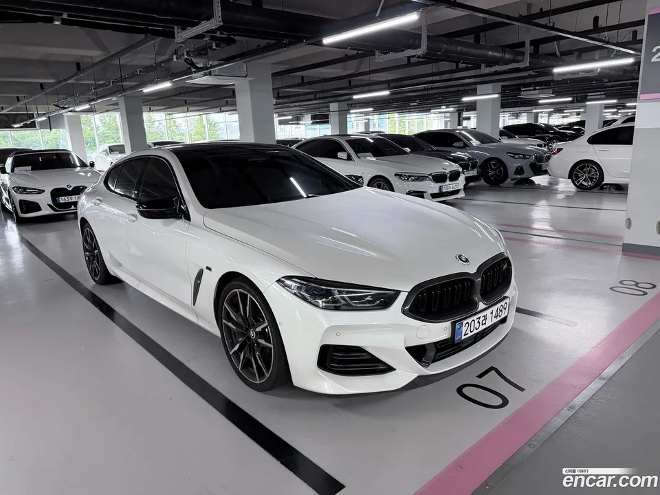 BMW 8 Series M850i xDrive M 2025 — photo 1, buy with delivery to Moscow