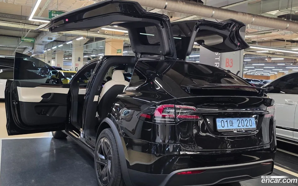 Tesla Model X AWD 2026 — thumbnail 2