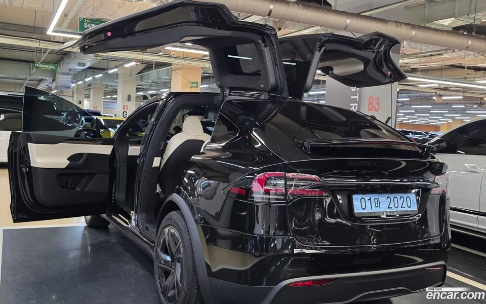 Tesla Model X AWD 2026 — thumbnail 2