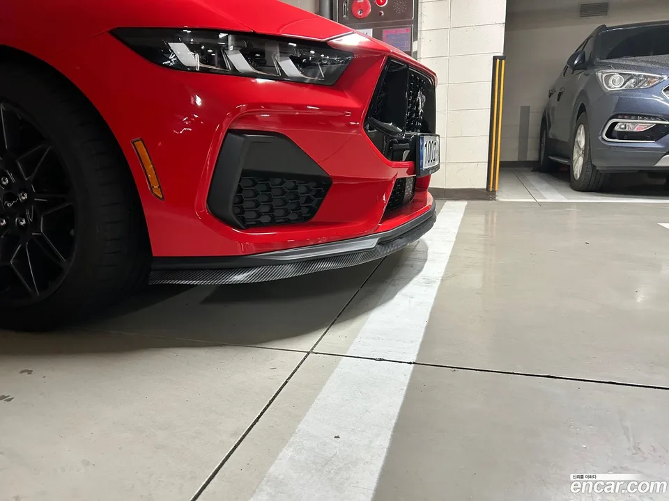 Ford Mustang 5.0 GT 2024 — фото 1, купить с доставкой в Москву