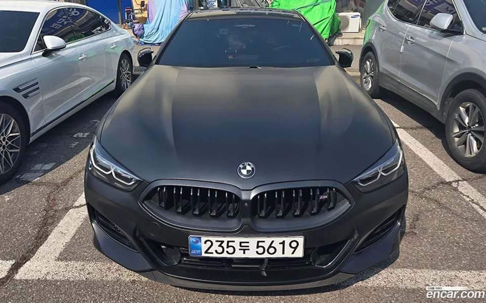 BMW 8 Series M850i xDrive 2025 — photo 1, buy with delivery to Moscow