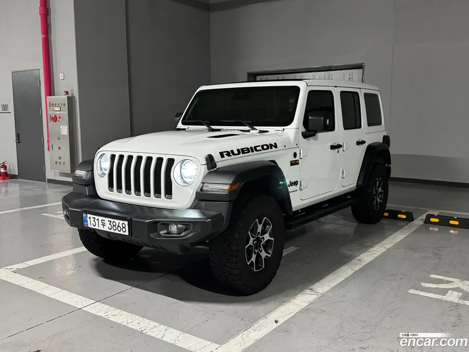 Jeep Wrangler 2.0 4 2023 — photo 1, buy with delivery to Moscow