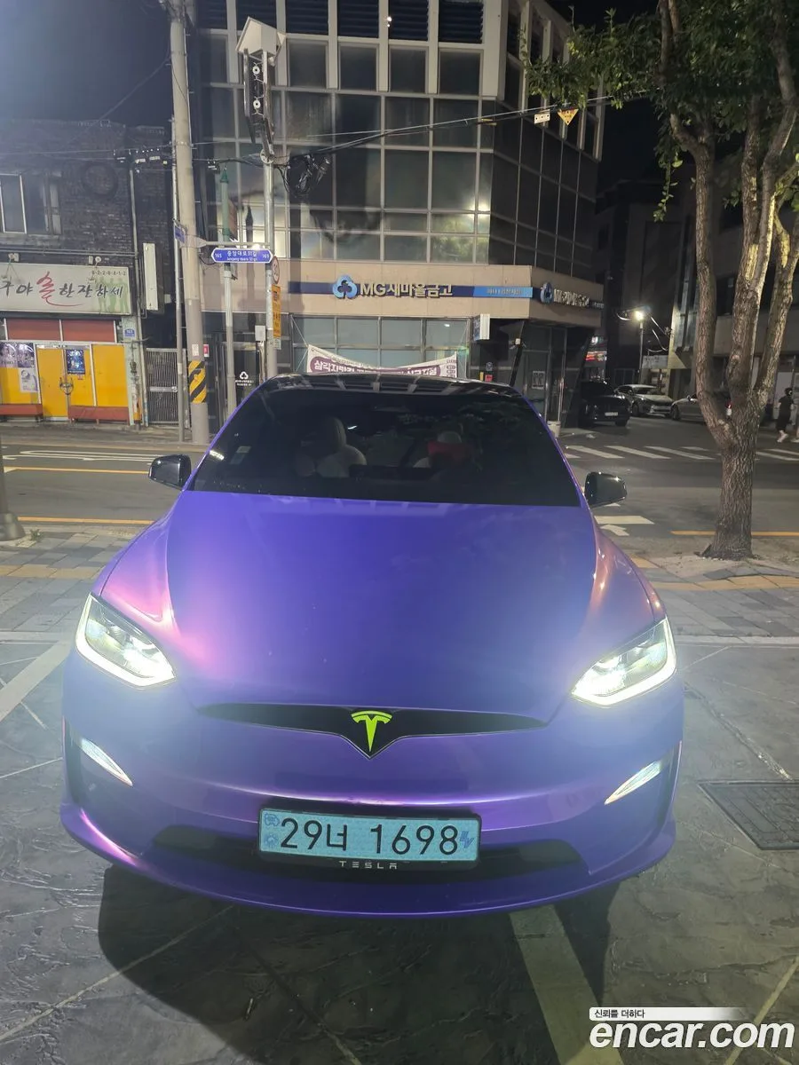 Tesla Model X 2024 — thumbnail 3