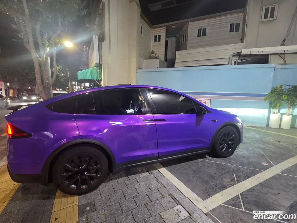 Tesla Model X 2024 — photo 1, buy with delivery to Moscow