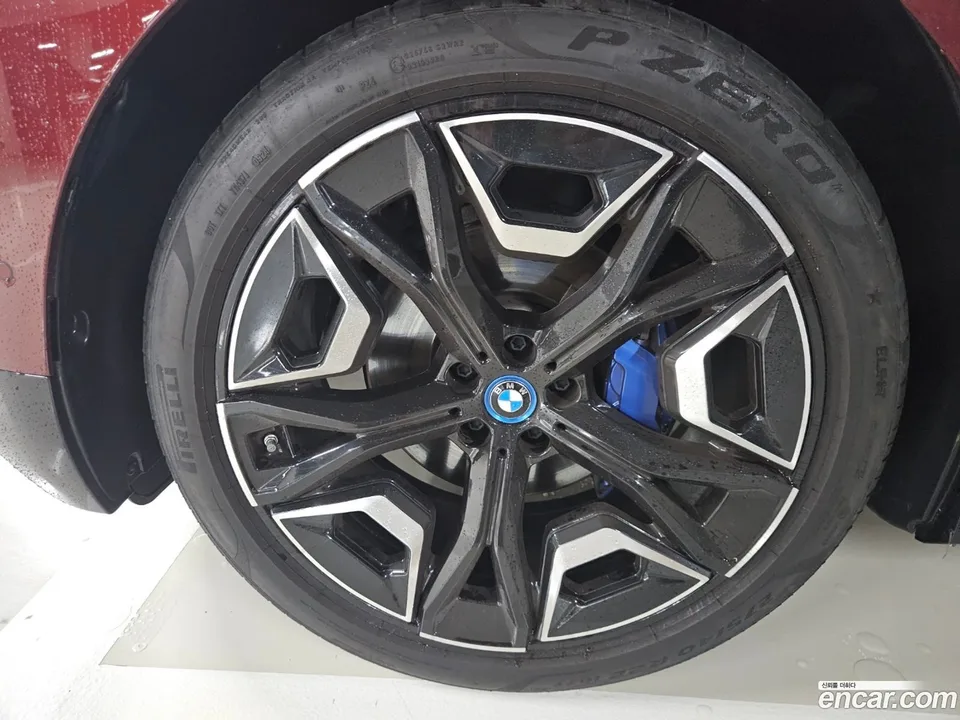 BMW iX xDrive50 2024 — thumbnail 2