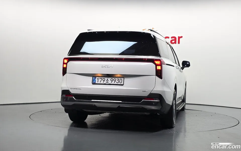 Kia Carnival HEV 9 2025 — thumbnail 4