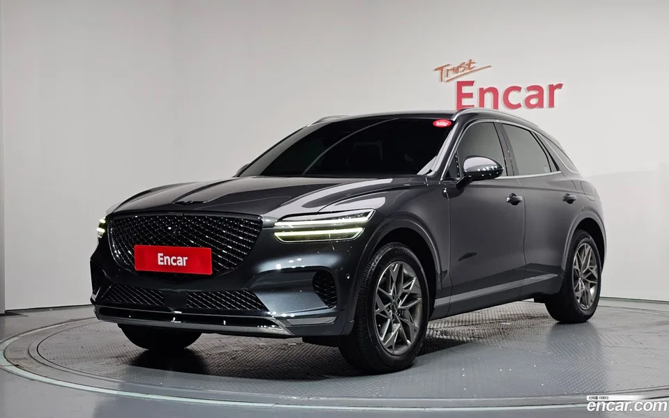Genesis GV70 2.5T AWD 2022 — photo 1, buy with delivery to Moscow