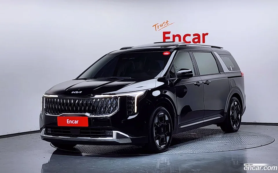 Kia Carnival 9 2024 — photo 1, buy with delivery to Moscow