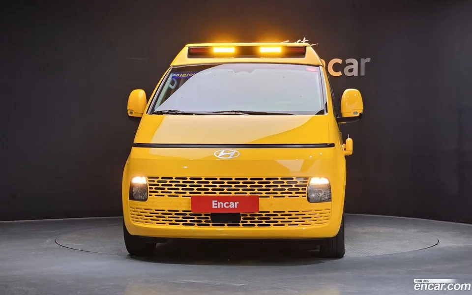Hyundai Staria L3.5 2024 — thumbnail 3