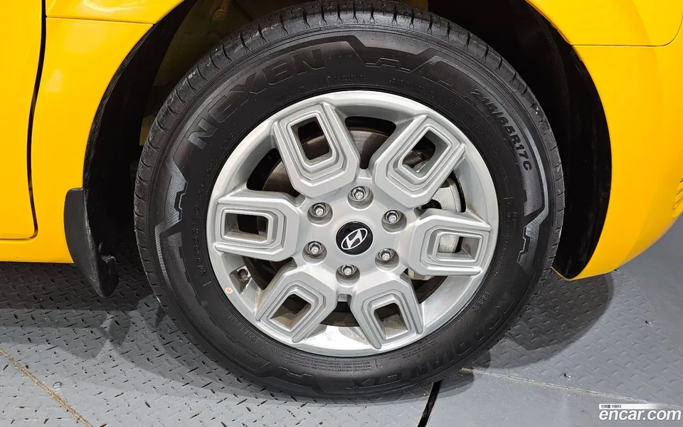 Hyundai Staria L3.5 2024 — thumbnail 5