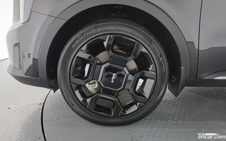 Kia Sorento 2.5T 2WD 2024 — thumbnail 2