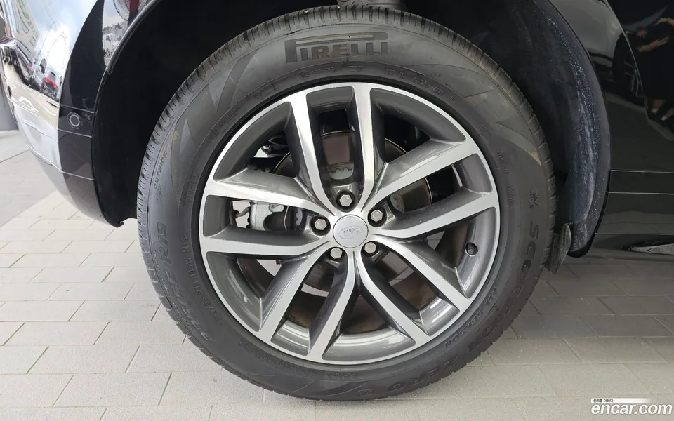 Land Rover Range Rover Evoque P250 SE 2025 — thumbnail 5