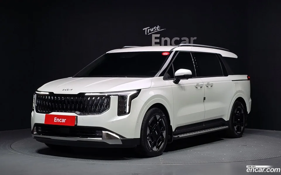 Kia Carnival HEV 7 2026 — photo 1, buy with delivery to Moscow