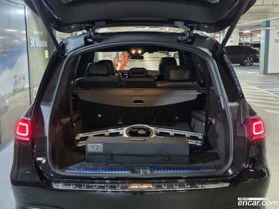 Mercedes-Benz GLS-Class GLS400d 4MATIC 2023 — thumbnail 2