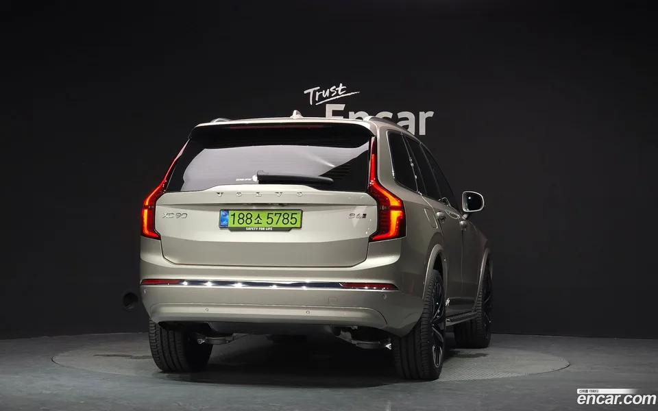 Volvo XC90 B6 2026 — thumbnail 4