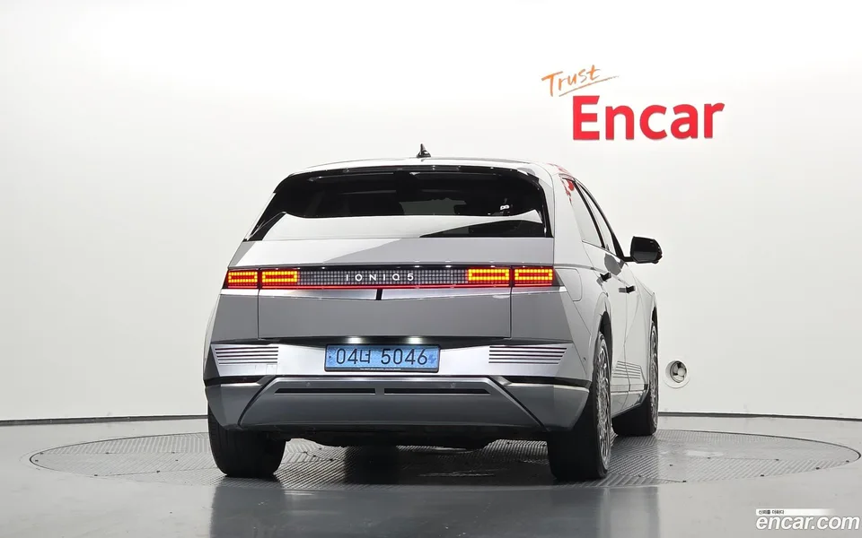 Hyundai Ioniq 5 2022 — thumbnail 4
