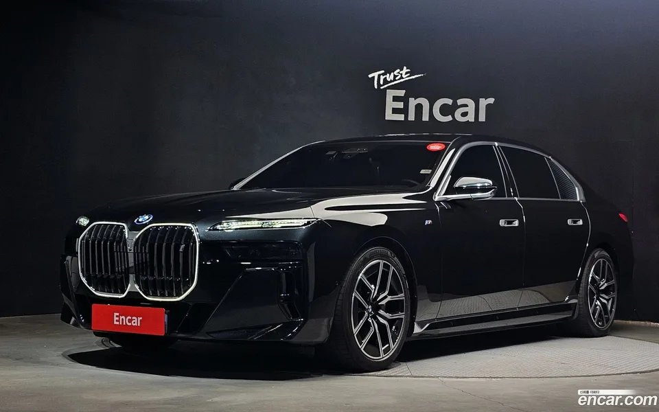 BMW i7 eDrive 50 M 2023 — photo 1, buy with delivery to Moscow