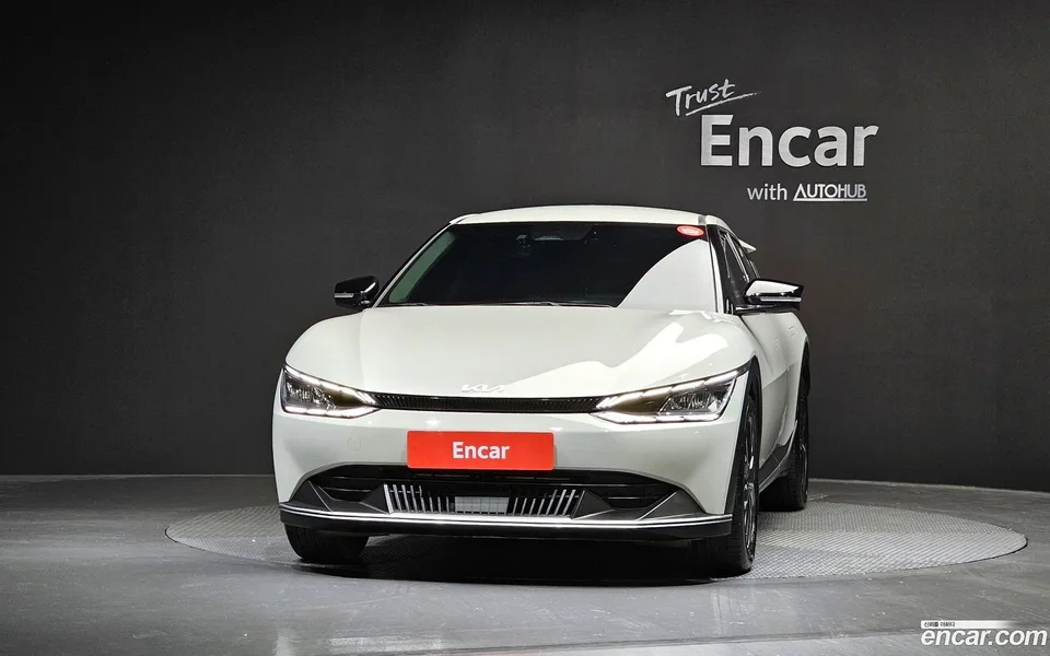 Kia EV6 2023 — thumbnail 3