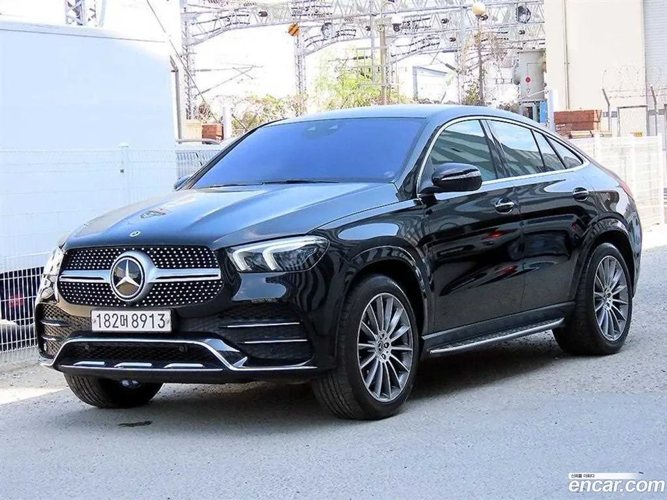 Mercedes-Benz GLE-Class GLE400d 4MATIC 2023 — photo 1, buy with delivery to Moscow