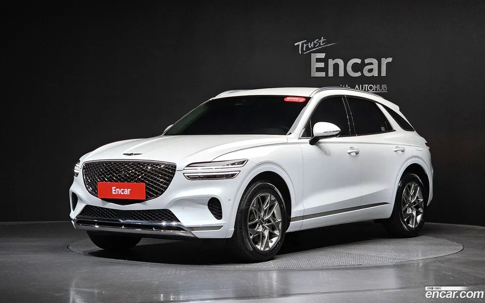 Genesis GV70 2.5T AWD 2023 — photo 1, buy with delivery to Moscow