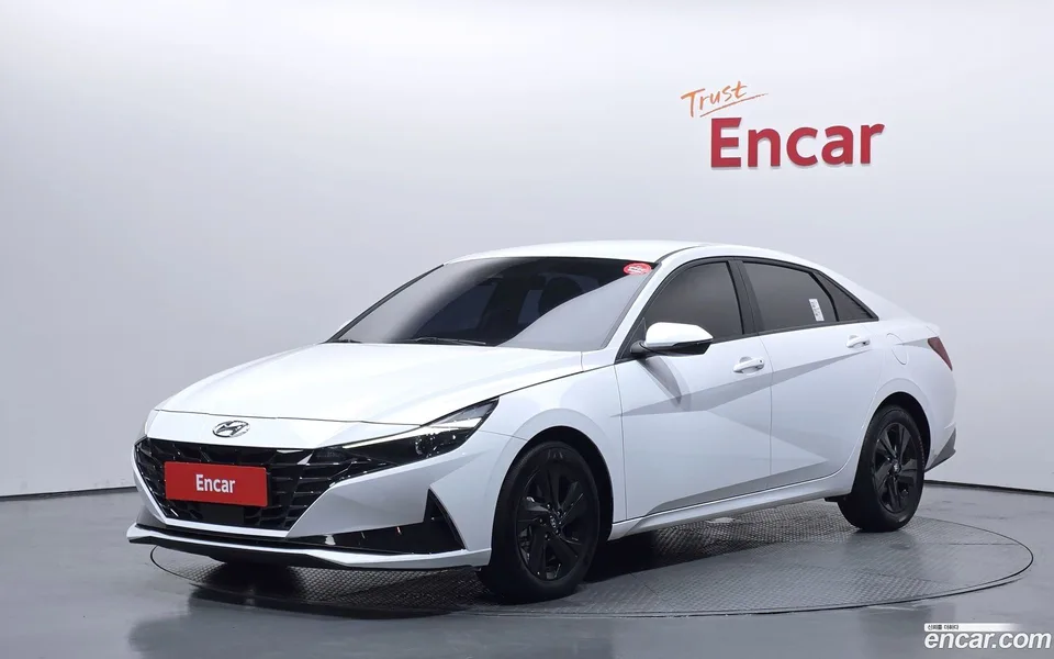Hyundai Avante Hybrid 2023 — photo 1, buy with delivery to Moscow