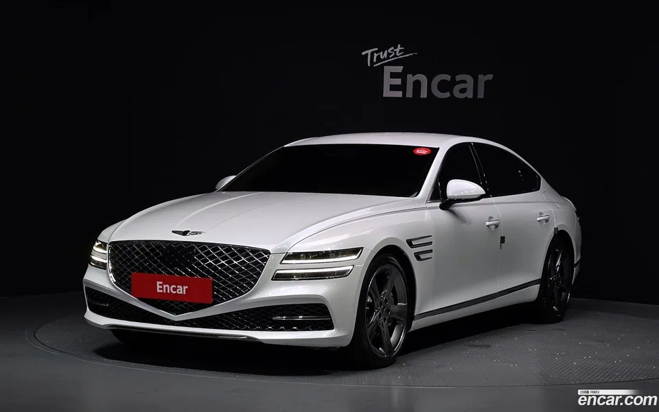 Genesis G80 2.5 AWD 2023 — photo 1, buy with delivery to Moscow