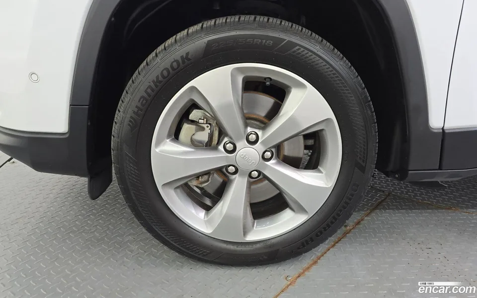 Jeep Cherokee 2.4 AWD 2022 — thumbnail 5