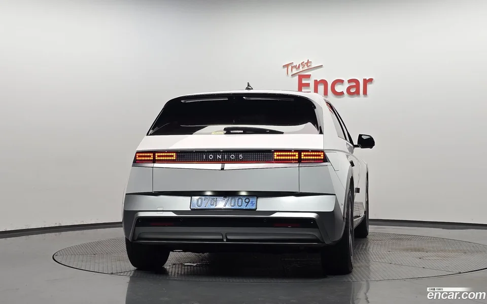 Hyundai Ioniq 5 2025 — thumbnail 4