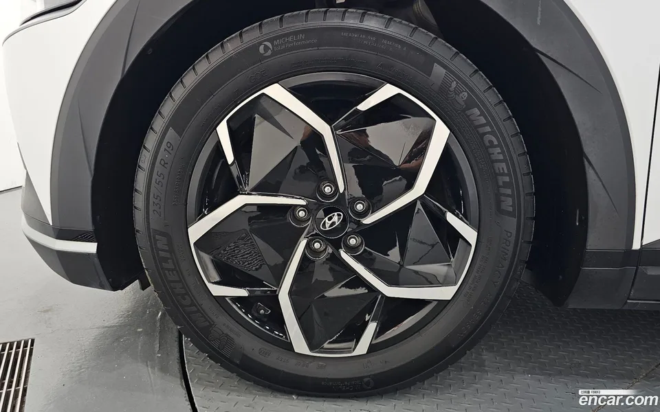Hyundai Ioniq 5 2022 — thumbnail 2