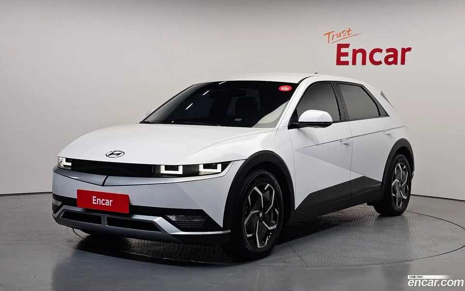 Hyundai Ioniq 5 2022 — photo 1, buy with delivery to Moscow